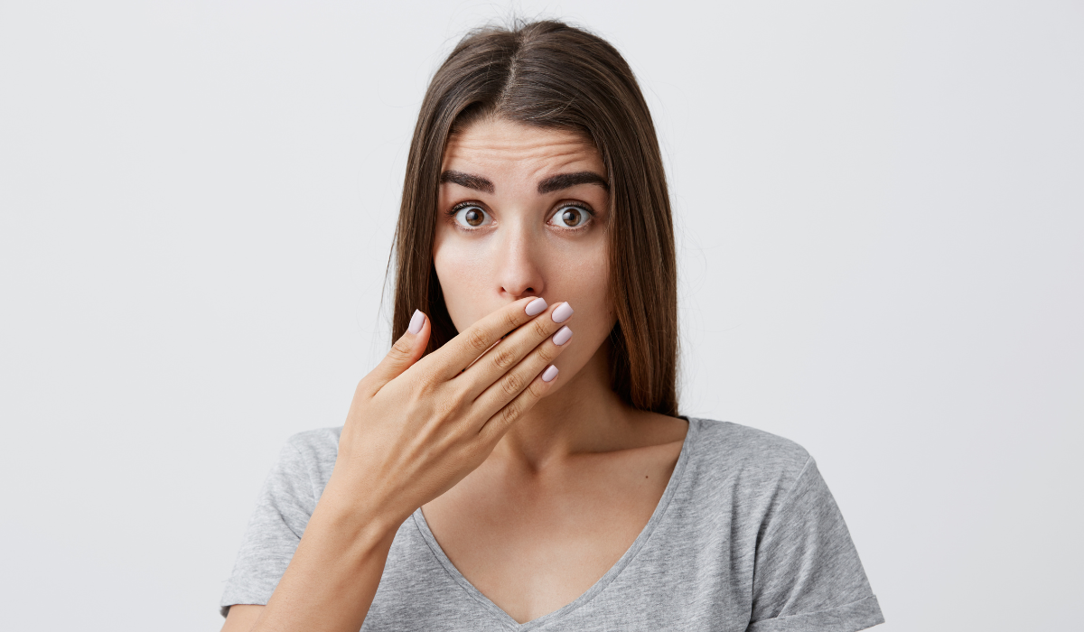 Halitosis, causas del problema y tratamientos para solucionarlo